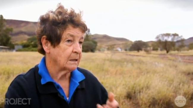 Lorraine Thomas has lived in Wittenoom for more than 30 years. She doesn’t want to leave. Picture: Channel 10.