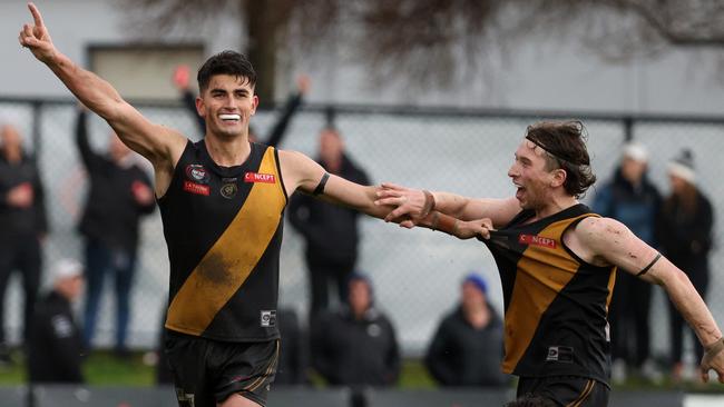 Kai Kearns kicked the sealer for Heidelberg. Picture: Hamish Blair