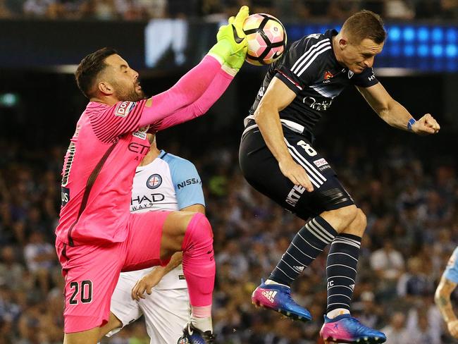 Dean Bouzanis and Besart Berisha were at each other all night.