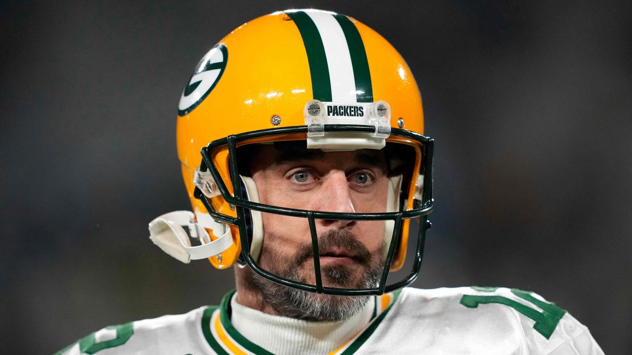 GREEN BAY, WISCONSIN - NOVEMBER 17: Aaron Rodgers #12 of the Green Bay Packers looks on prior to the game against the Tennessee Titans at Lambeau Field on November 17, 2022 in Green Bay, Wisconsin. Patrick McDermott/Getty Images/AFP (Photo by Patrick McDermott / GETTY IMAGES NORTH AMERICA / Getty Images via AFP)