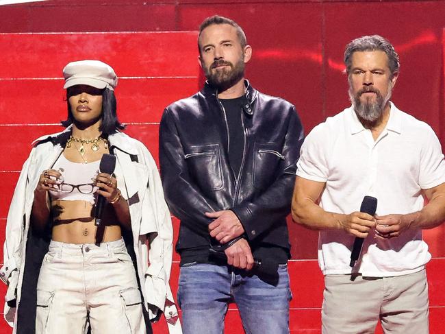 Affleck roasted Damon’s beard onstage with The Rip co-star Teyana Taylor. Picture: Amy Sussman/Getty Images for Netflix