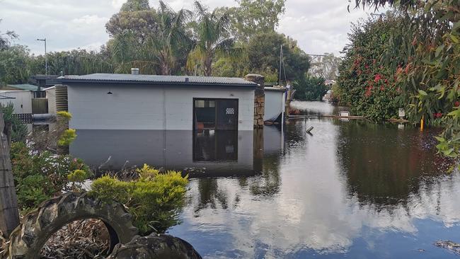 Flooding in Swan Reach on 11/12/22. Picture: Britta Zobel