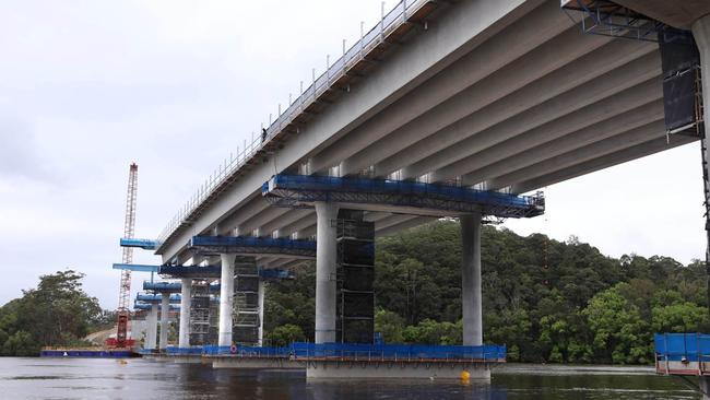 Part of the Pacific Highway bridge at Broadwater.