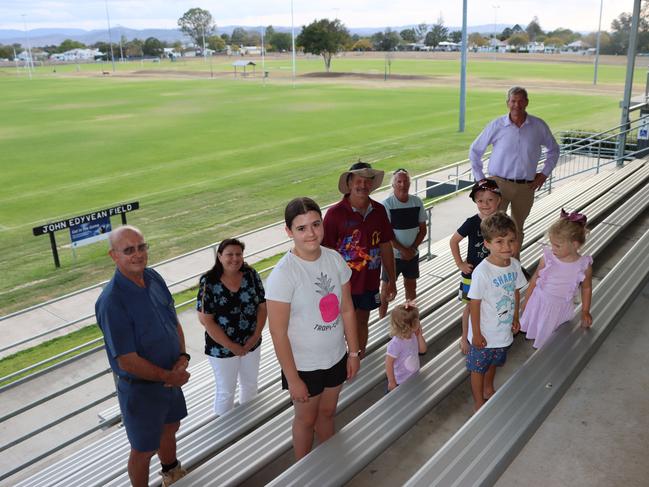 Member for Lockyer Jim McDonald with kids at the Laidley Recreational Reserve.