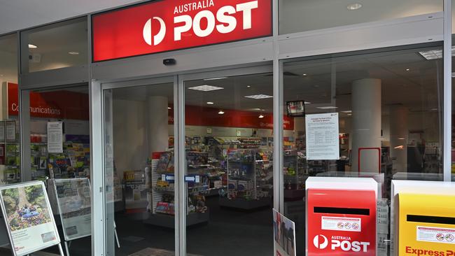 The men hit post offices in Braeside, Burwood and Clayton South.