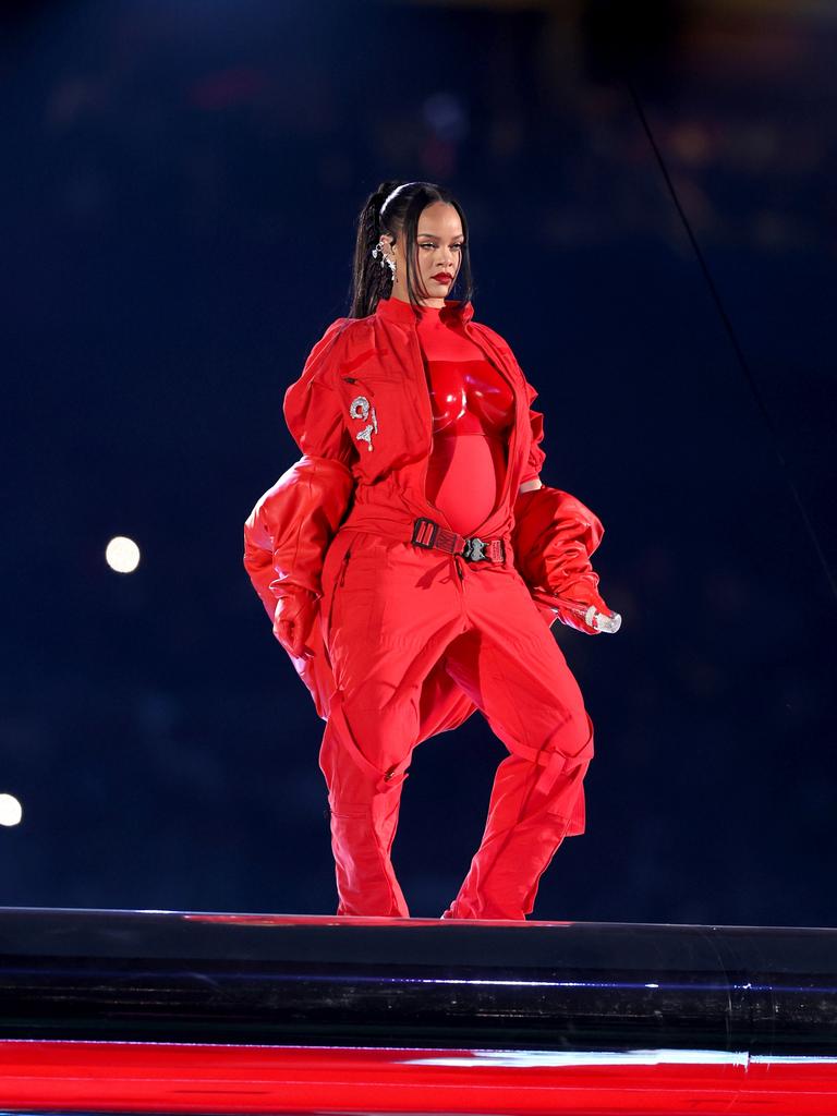 Rihanna Pre-Games Super Bowl Halftime Show in Alaïa - Fashionista