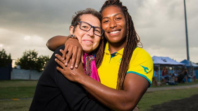 Australian Rugby 7 star Ella Green with her mum Yolanta. Photo: RUGBY.com.au/Stuart Walmsley