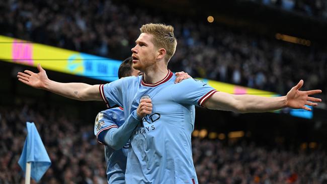 Manchester City midfielder Kevin De Bruyne celebrates scoring the opening goal. (Photo by Oli SCARFF / AFP)