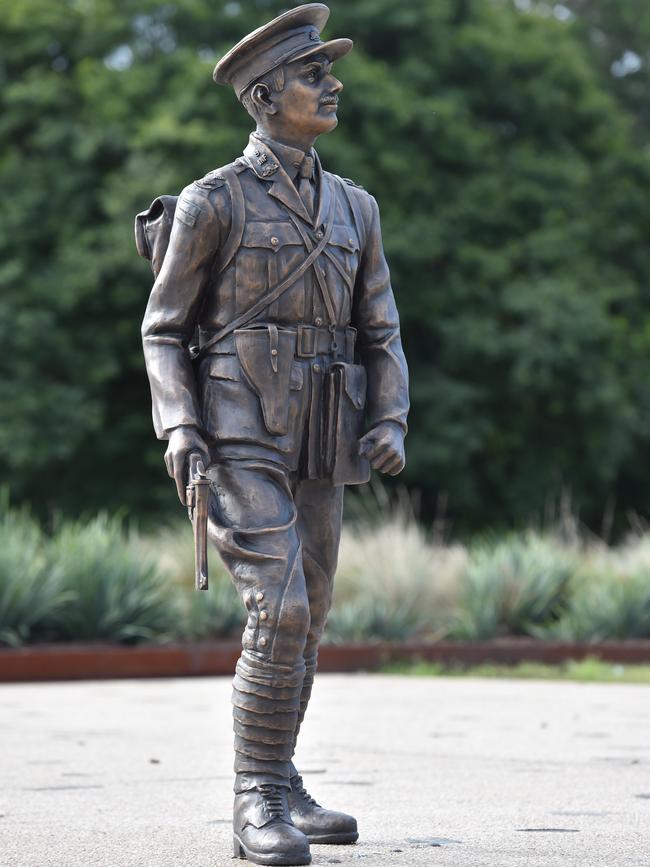 Duncan Chapmans statue in Maryborough. Picture: Alistair Brightman