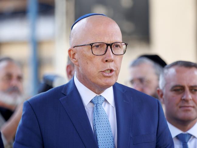 MELBOURNE, AUSTRALIA - NewsWire Photos - March 17, 2025: Opposition Leader Peter Dutton visits the Adass Israel Synagogue of Melbourne which was destroyed by an arson attack in December 2024Picture: NewsWire / David Geraghty