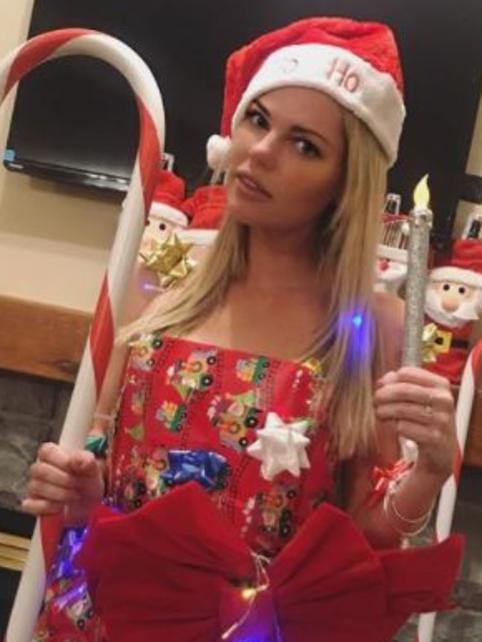 Sophie Monk dressed up as a Christmas present for her boyfriend. Picture: Instagram