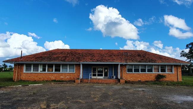 The building that remains on the Neptune Street property.