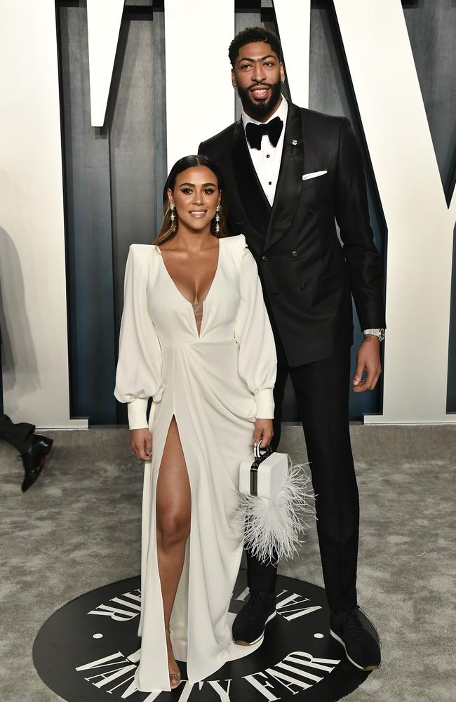 Anthony Davis (R) attends the 2020 Vanity Fair Oscar Party hosted by Radhika Jones at Wallis Annenberg Center for the Performing Arts on February 09, 2020 in Beverly Hills, California. Frazer Harrison/Getty Images/AFP