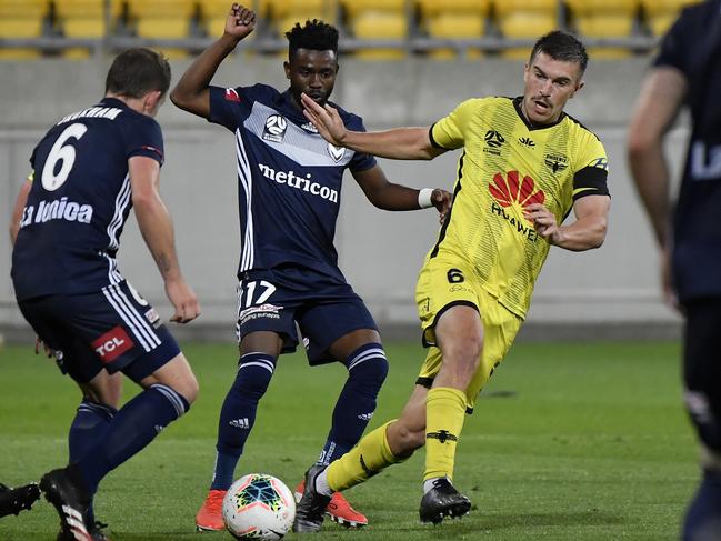 Mid-fielder Tim Payne (right). Picture: Masanori Udagawa/Getty Images)