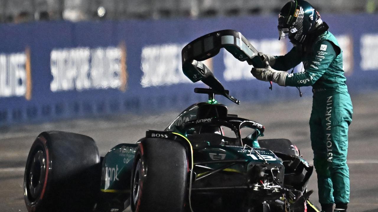 Stroll crashed out of qualifying in Singapore. Photo by Lillian SUWANRUMPHA / AFP