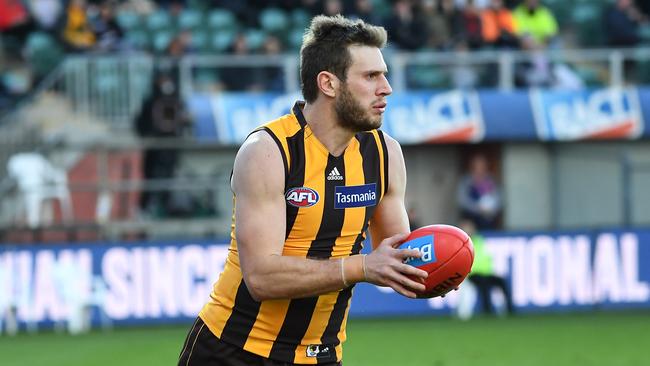 Grant Birchall of the Hawks is seen in action during the Round 17 AFL match between the Hawthorn Hawks and the Fremantle Dockers at UTAS Stadium in Launceston, Saturday, July 13, 2019. (AAP Image/Julian Smith) NO ARCHIVING, EDITORIAL USE ONLY