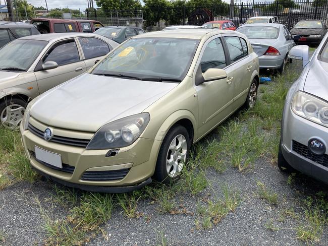 An abandoned Holden Captiva Wagon is one of many vehicles being auctioned for as little as $1. Picture: Lloyds Auctions