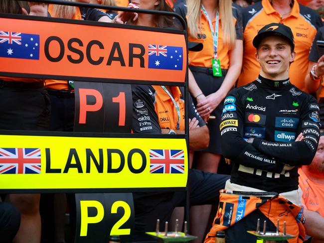 MIAMI, FLORIDA - MAY 04: Race winner Oscar Piastri of Australia and McLaren and the McLaren team celebrate during the F1 Grand Prix of Miami at Miami International Autodrome on May 04, 2025 in Miami, Florida.   Hector Vivas/Getty Images/AFP (Photo by Hector Vivas / GETTY IMAGES NORTH AMERICA / Getty Images via AFP)