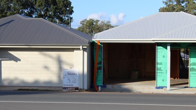 Little room between new houses built at Broadwater Terrace in Redland Bay. Picture: Marcel Baum