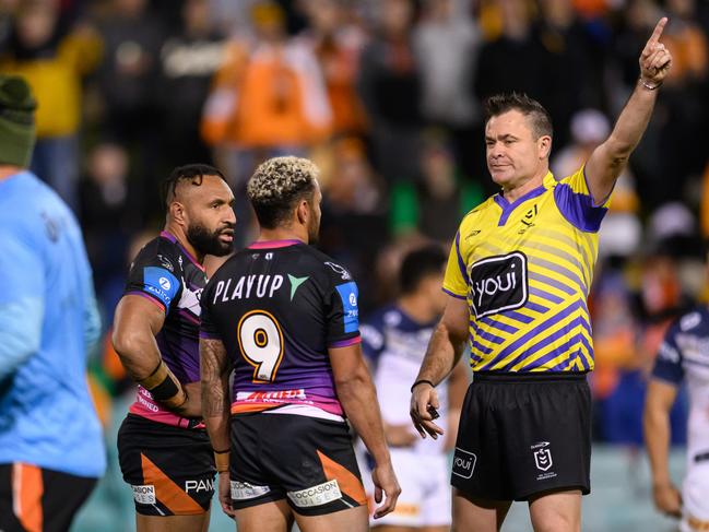 Justin Olam sent off by referee Chris Butler for an ugly high shot on Heilum Luki. Picture: Getty Images