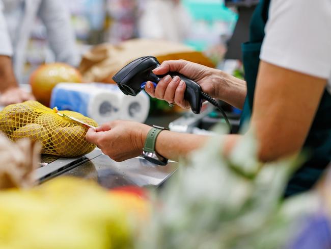 Missed meals, credit traps: 80 per cent of Aussies struggling to buy food