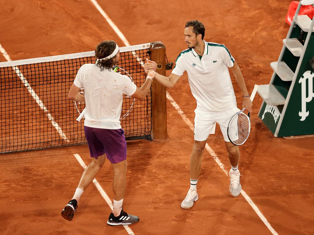 Tennis: Medvedev downs Tsitsipas to book Vienna final berth - Omni sports -  Sports - Ahram Online