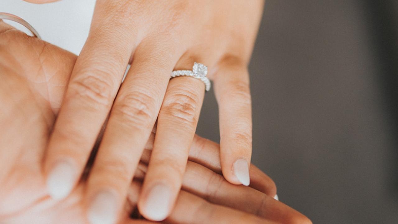 Wearing An Engagement Ring And Wedding Ring On Right Hand, 51% OFF