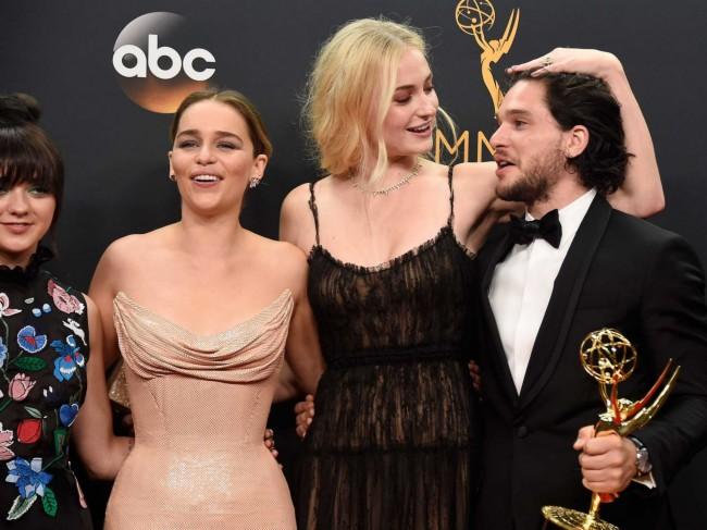 Game of Thrones' Cast's Simple Season 7 Premiere Preview