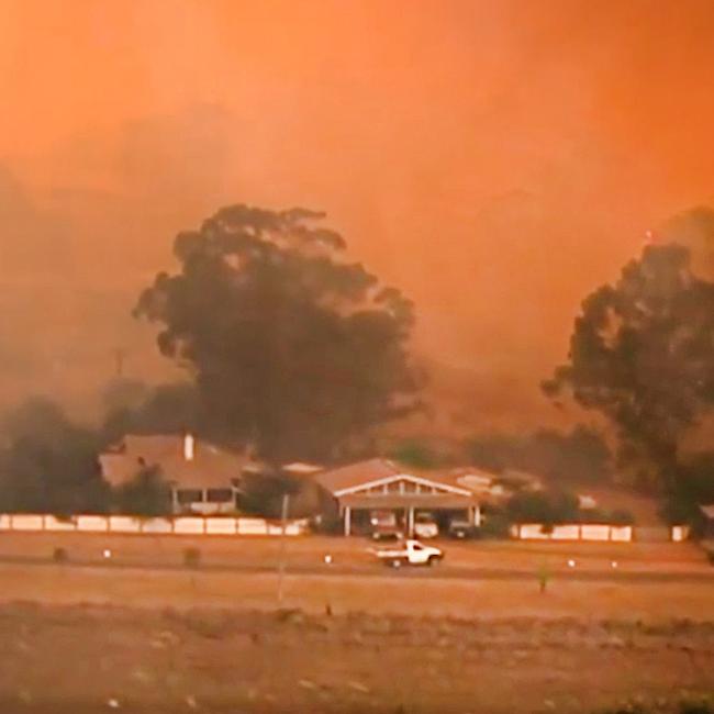 Videos showing the QFES response to major bushfires at Wallangarra.