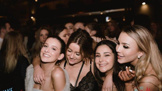 Photos of the Feathers Hotel in Burnside from 2017