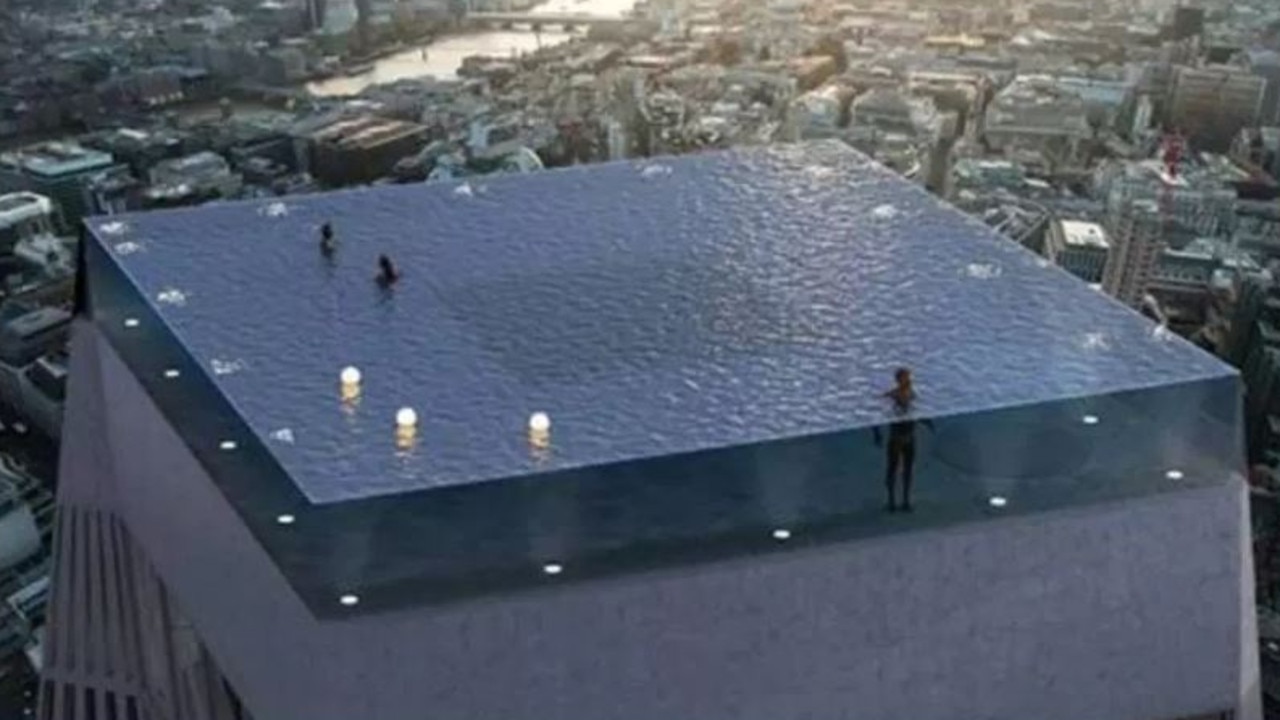 A 360-degree rooftop swimming pool could soon open in London. Picture: Compass Pools