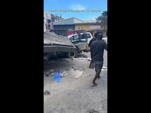 Second strong quake hits Vanuatu as death toll expected to rise