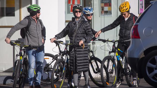 Katy Perry blends in with other Melbourne cyclists. Picture: Splash News