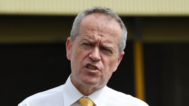 Leader of the Opposition Bill Shorten meets with staff during a tour of the Liberty One Steel manufacturing plant in Revesby, Sydney, Friday, February 8, 2019. (AAP Image/Dean Lewins) NO ARCHIVING