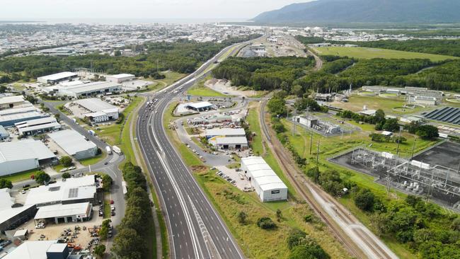 The Queensland Government department of transport and main roads has officially finished work on Ray Jones Drive, the main arterial road into the Cairns City centre from the southern suburbs.