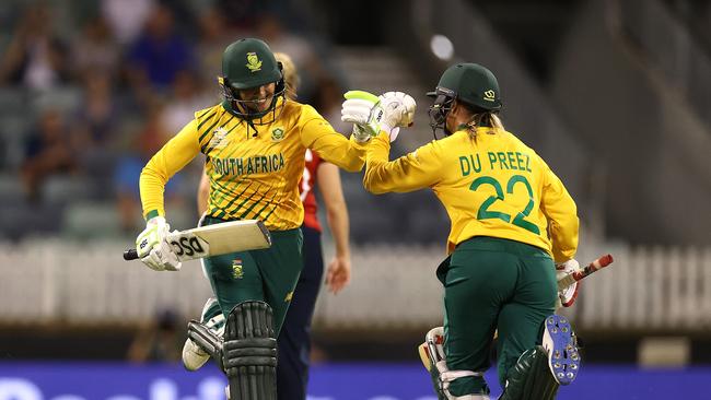 PERTH, AUSTRALIA - FEBRUARY 23: Mignon du Preez of South Africa and Sune Luus of South Africa celebrate after scoring the winning runs during the ICC Women's T20 Cricket World Cup match between England and South Africa at the WACA on February 23, 2020 in Perth, Australia. (Photo by Ryan Pierse/Getty Images)