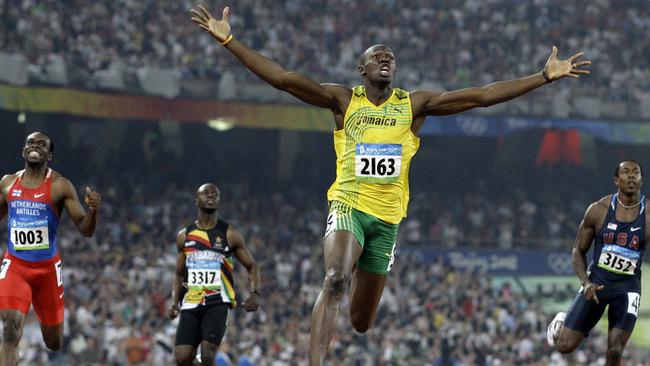 Usain Bolt wins gold in 200m final at Beijing in 2008.