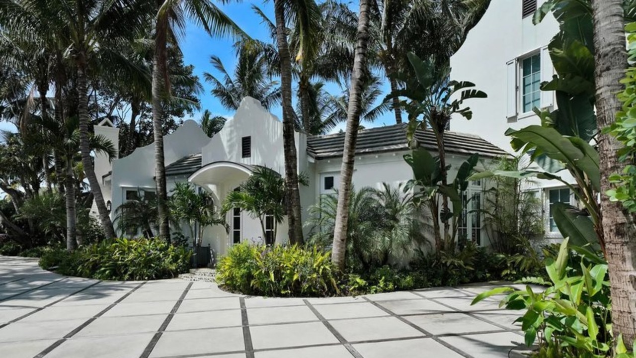 He has now submitted plans to build an underwater barrier around the home’s private beach in a bid to keep out boaters — and seaweed. Picture: Realtor