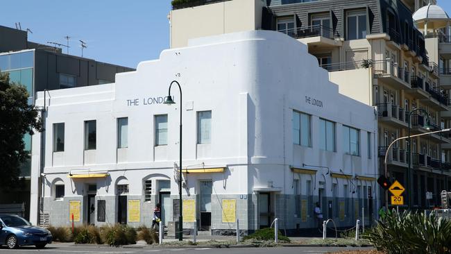 London Hotel in Port Melbourne. Picture Norm Oorloff