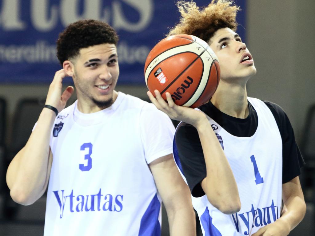 Lamelo Ball (right) might be even better than his oldest brother Lonzo. 