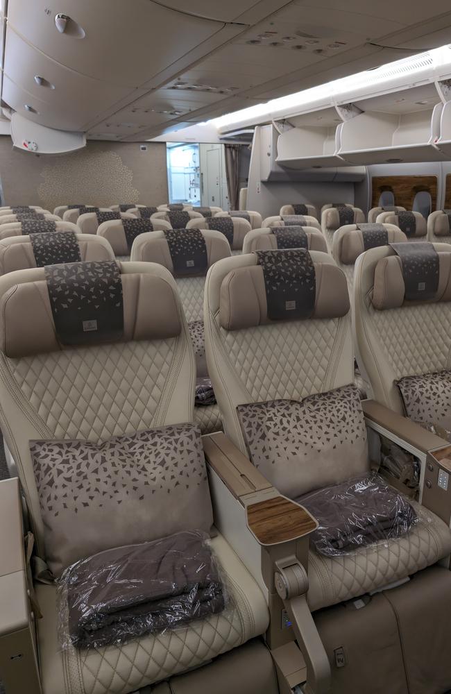 Emirates premium economy cabin detail has Aussies hooked | news.com.au ...