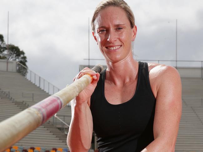 Olympic pole vaulter Alana Boyd training at QE II. Pic Peter Wallis