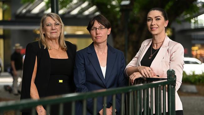 Wright, centre, with Vicki and Shannah Blackburn, mother and sister of Shandee. Picture: Lyndon Mechielsen