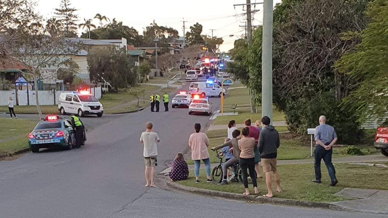 Mt Gravatt Man Slashes Cop Across Face Before Police Open Fire