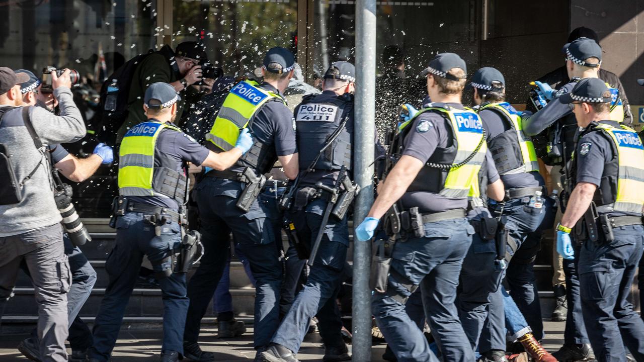 Neo-Nazi Immigration Protest Melbourne: Neo-Nazis, Anti-racism ...