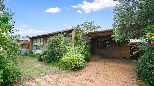 Hot property: The family home of former prime minister Gough Whitlam.