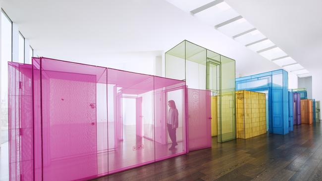 Do Ho Suh, Passage/s, 2017, installation view, Victoria Miro, London, polyester fabric, stainless steel, image courtesy the artist and Victoria Miro, London and Venice, © the artist, photograph: Thierry Bal