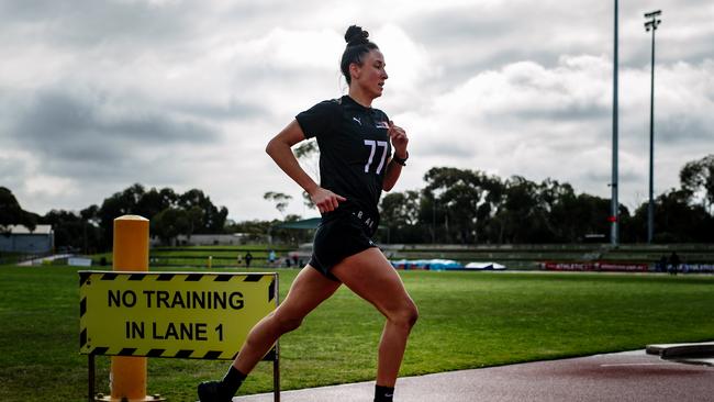 Leah Cutting trials ahead of the AFLW draft.