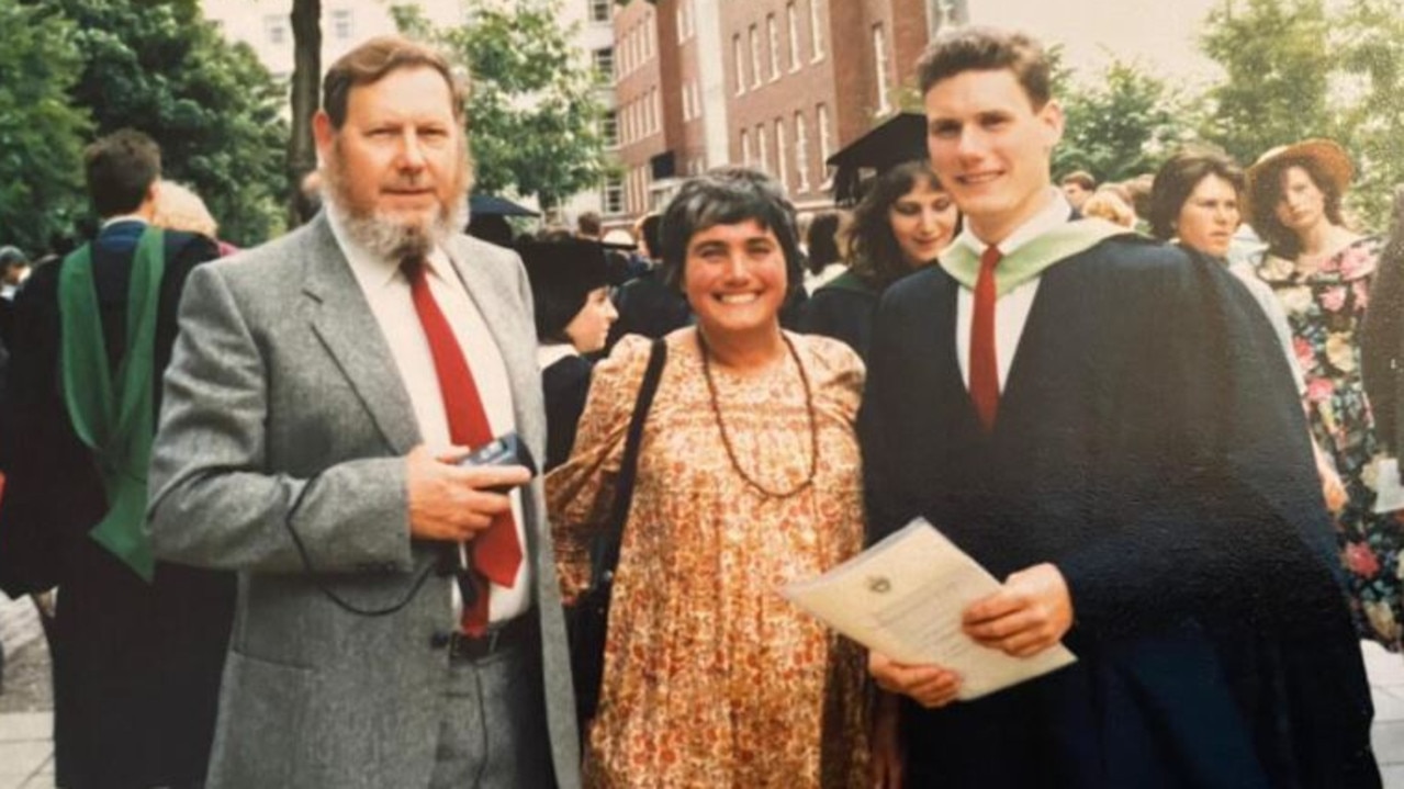 Keir Starmer with his parents when he graduated. Pic: UK Labour Party