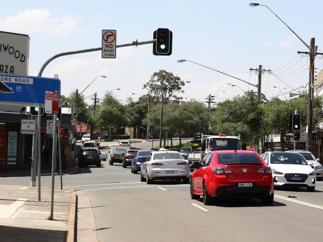 Generic shots of the Riverwood town near the railway station on Belmore Rd and William Rd at Riverwood, Thursday, 22nd November 2018. (AAP Image / Robert Pozo).